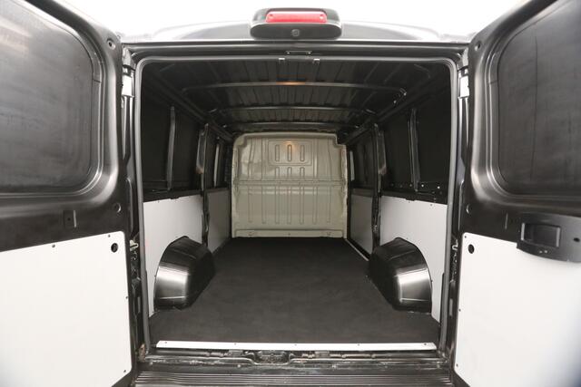 Fiat DUCATO 2.3 MultiJet L2H1 Airco Cruise Camera Navigatie PDC 3 Persoons 15"LMV Elektrpakket Trekhaak