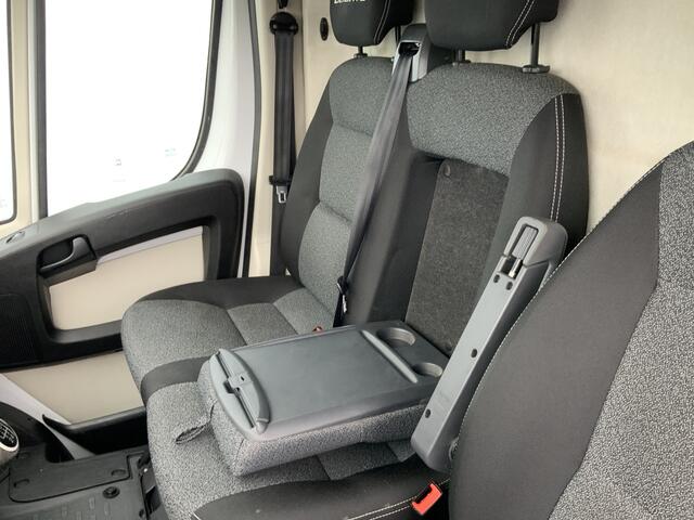 Fiat DUCATO 35H 2.3 MultiJet L3H2 Maxi Airco Cruise Navi 3 Zits Euro 5 Laadruimte L.350/H.195 .CM