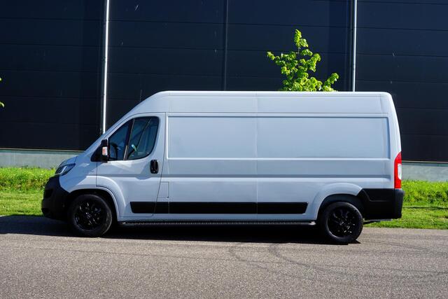 Fiat DUCATO 35H 2.3 MultiJet L3H2 Automaat |Grijs |160 pk |Topstaat |Mooie camperbasis |1e eigenaar |Maxi |Clima |Cruise |Camera |Trekhaak |Bluetooth |LED |EURO6 |Expeditie grijs