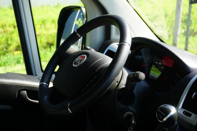 Fiat DUCATO 35H 2.3 MultiJet L3H2 Automaat |Grijs |160 pk |Topstaat |Mooie camperbasis |1e eigenaar |Maxi |Clima |Cruise |Camera |Trekhaak |Bluetooth |LED |EURO6 |Expeditie grijs
