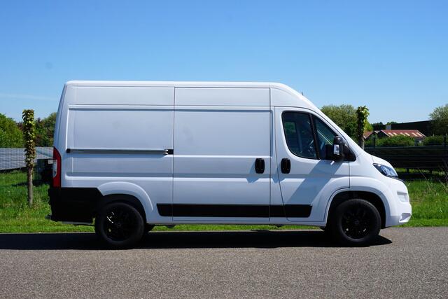 Fiat DUCATO 35 2.2 MultiJet L2H2 140 pk |3500 KG |Nieuw |BPM voordeel! |Digitaal dashboard |Groot scherm |Camera |Carplay |Climate |Parkeersensoren |EURO6 |