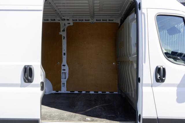 Fiat DUCATO **2.2 MultiJet | L2H2 | 3T Trekgewicht | 10'' Display | Camera | Navi | Climate | Cruise | PDC | Euro 6**