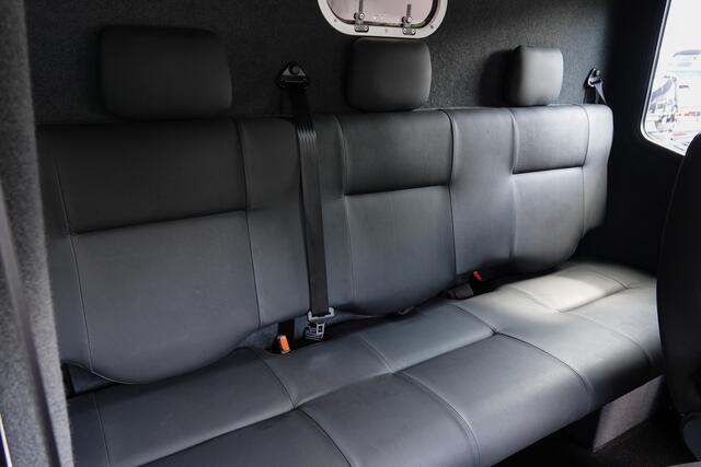 Fiat DUCATO Horsetruck | Dubbele cabine 5-Persoons | 2-Paards | Theault | Trekhaak | Achteruitrijcamera | 16'' | Chalk Grey