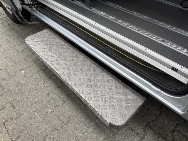 Fiat DUCATO 3+1 Rolstoelbus 33 2.3 MultiJet L2H2 Automaat (Mooie ruime rolstoelbus met automaat!)