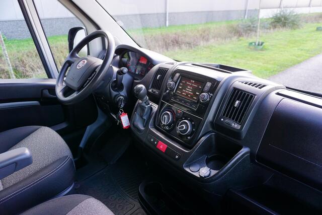 Fiat DUCATO 35 2.3 MultiJet L2H2 Automaat 9-traps |Topstaat |1e eigenaar |2e airbag |Camera |Airco |Navi |Cruise |Trekhaak |Metallic |EURO6 |3500 KG |Lage KM-stand