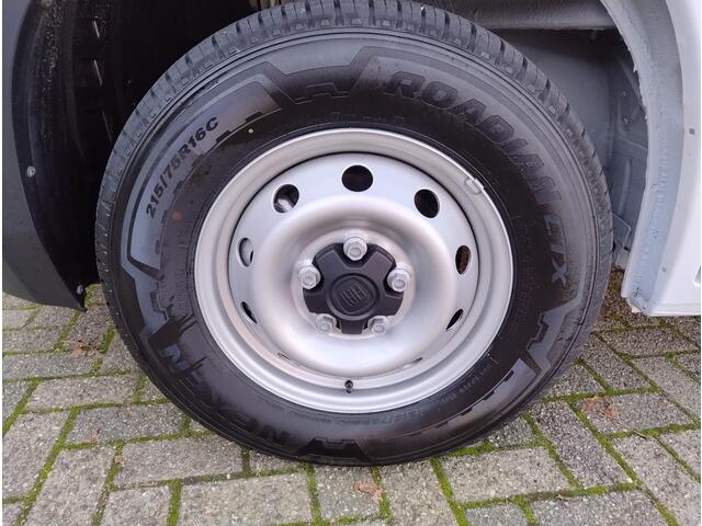 Fiat DUCATO L2H2 2.2 BlueHDI 180pk 3.5t HEAVY | BPM vrij | NAVI | Multimedia | Apple CarPlay | Android Auto | Achteruitrijcamera | Parkeersensoren achter | Dode hoek detectie | Digital cockpit | Stuurwielbediening | Inklapbare buitenspiegels | Bestuurdersstoel comfor