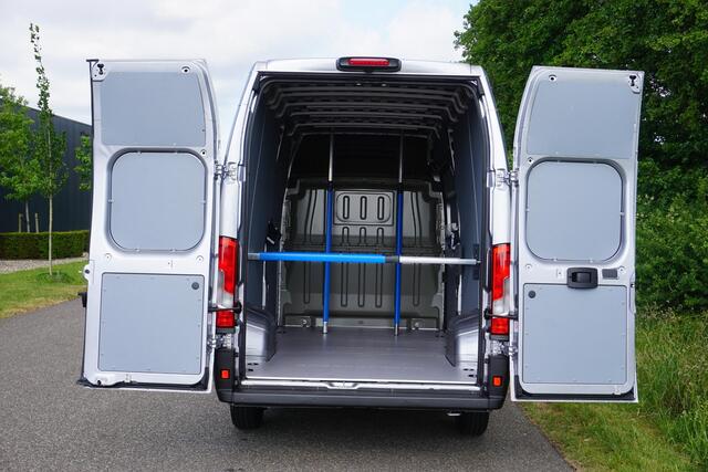 Fiat DUCATO 2.2 MultiJet L4H3 3.5t Heavy 180 pk |Full LED koplampen |Groot scherm Navi |Camera |Carplay |Android auto |Metallic |Parkeersensoren |Mistlampen |Cruise control |Climate control |EURO6