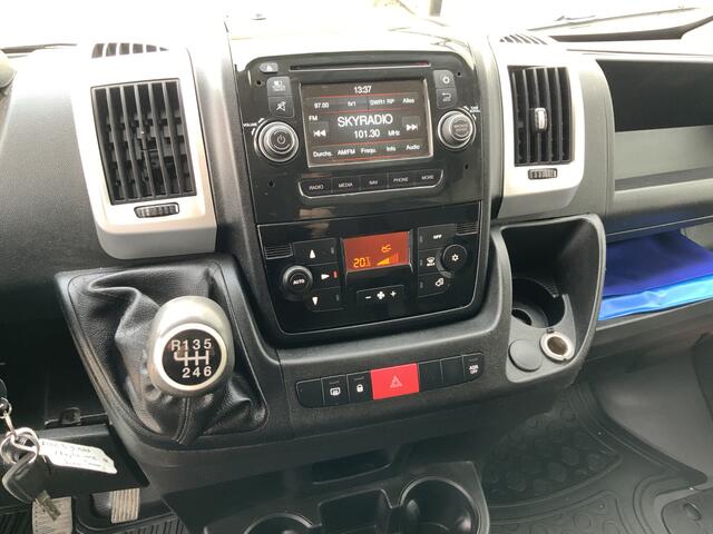 Fiat DUCATO 33 2.3 MultiJet L2H2 Airco 3 Ztis Trekhaak 2500 kg Euro 6