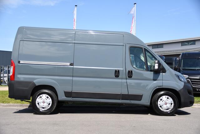 Fiat DUCATO 35 2.2 MultiJet L2H2 PB Edition Camera, Cruise, Carplay, 180pk, LED, Automaat, Trekhaak, Clima, Standkachel, multimedia, Uniek!