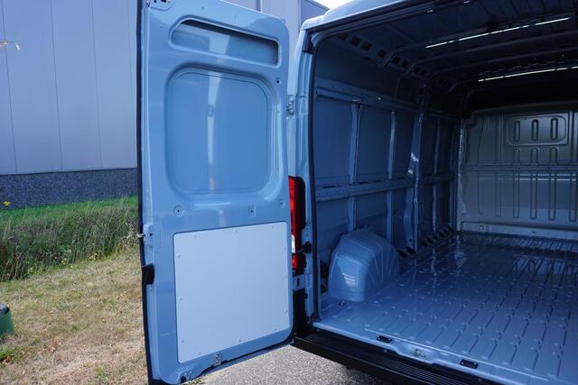Fiat DUCATO 35 2.2 MultiJet L3H2 in Topstaat |Bijzondere kleur |Camera |Cruise |Carplay |Android auto |Climate control |Trekhaak |Keyless entry en start |Geveerde bestuurdersstoel