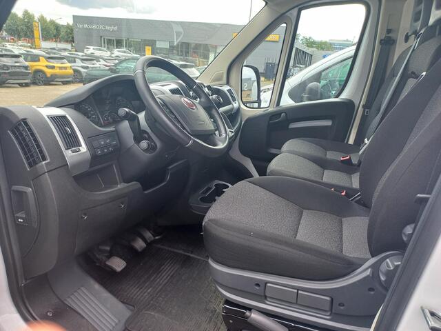 Fiat DUCATO 35 2.3 MultiJet L4H3 | Camera | Parkeersensoren | Trekhaak | Houten vloer in laadruimte