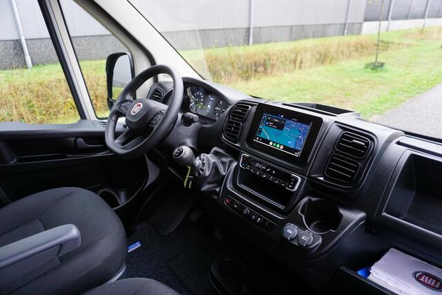 Fiat DUCATO 35 2.2 MultiJet L2H2 140 pk |1e eigenaar |Topstaat |Expeditie Grijs |Carplay |Android auto |Cruise |Climate control |Parkeersensoren |Betimmering