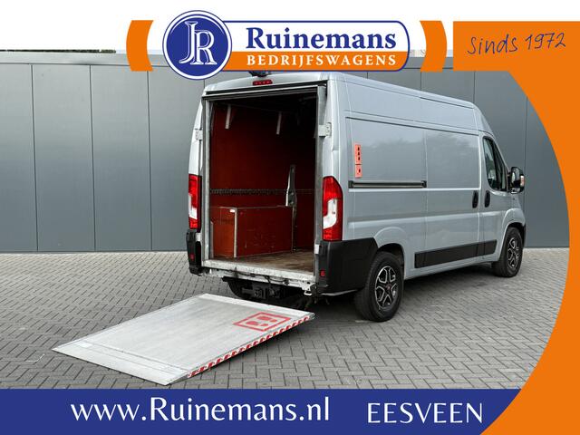 Fiat DUCATO 2.3 MultiJet 161 PK AUTOMAAT / L2H2 / DHOLLANDIA LAADKLEP / AFNEEMBARE 3 TONS TREKHAAK / CAMERA / CRUISE / ECC
