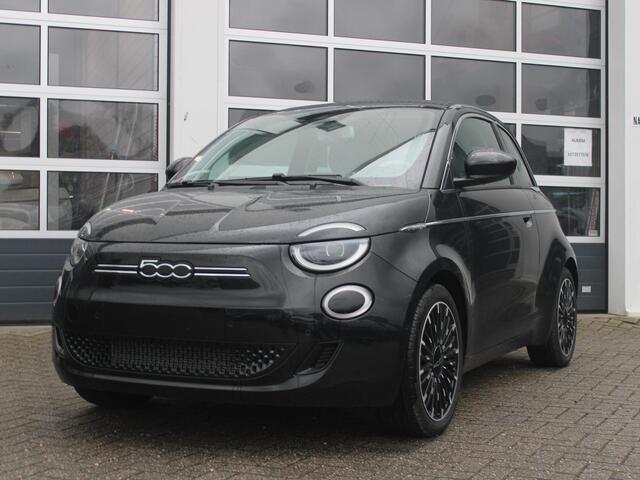 Fiat E-500 Cabrio La Prima 42 kWh | By Bocelli | Leder | 17" | Navi | Winter Pack | SEPP ¤ 2000,-