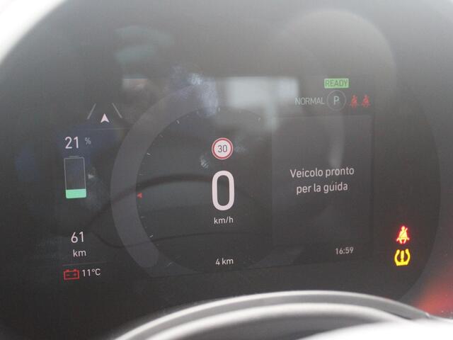 Fiat E-500 Cabrio La Prima 42 kWh | By Bocelli | Leder | 17" | Navi | Winter Pack | SEPP ¤ 2000,-