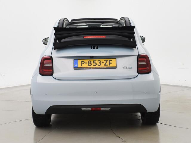 Fiat E-500 La Prima 42 kWh *CELESTIAL BLUE* + STOELVERW. | CAMERA | 17 INCH | APPLE CARPLAY