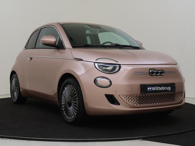 Fiat E-500 3+1 42 kWh | Parkeerhulp v+a | Camera | Stoelverwarming | Apple Carplay | FP