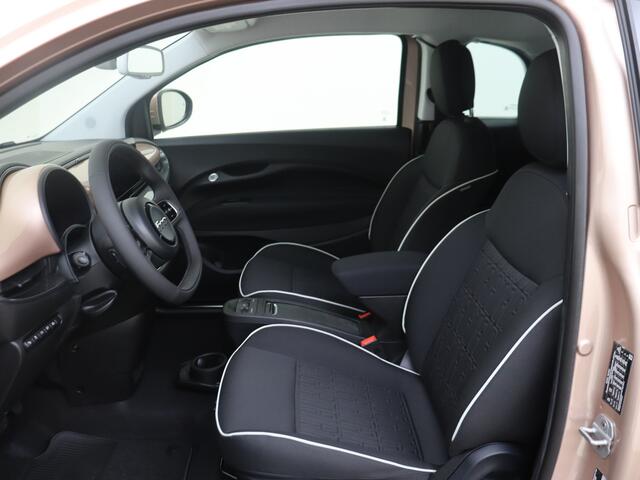 Fiat E-500 3+1 42 kWh | Parkeerhulp v+a | Camera | Stoelverwarming | Apple Carplay | FP