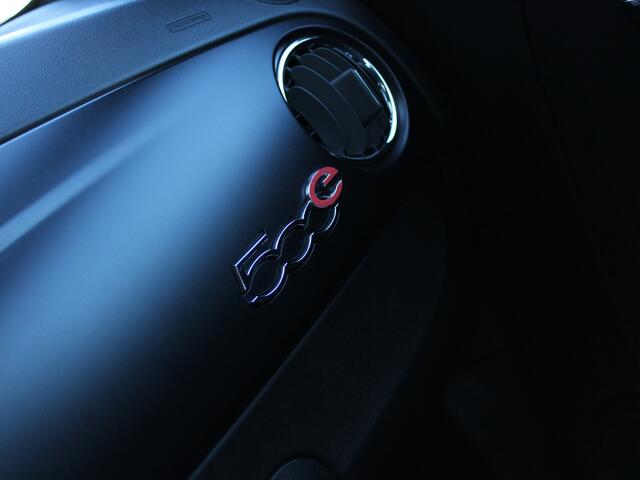Fiat E-500 24kwh PANO | LEDER | NAVI | PARKEERSENSOREN | VOL!