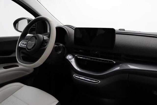 Fiat E-500 La Prima 42 kWh | DEMO | 100% elektrisch | Panoramadak | Technology Pack | Snel leverbaar