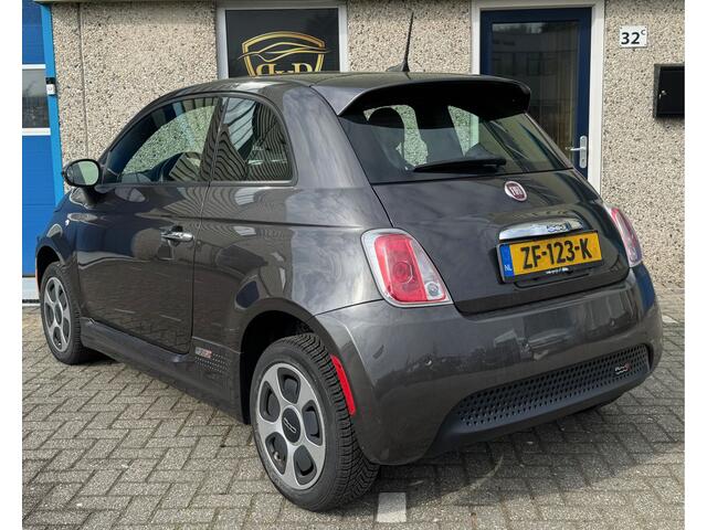 Fiat E-500 24kwh 4 NIEUWE BANDEN CLIMA STOELVERWARMING
