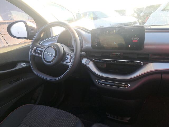 Fiat E-500 Icon 3+1 42 kWh | LM Velgen | Navigatie |