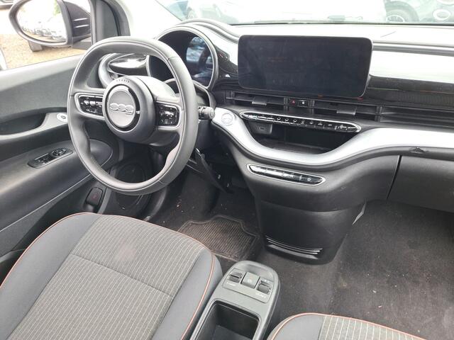 Fiat E-500 Icon 3+1 42 kWh | Navigatie | LM Velgen |