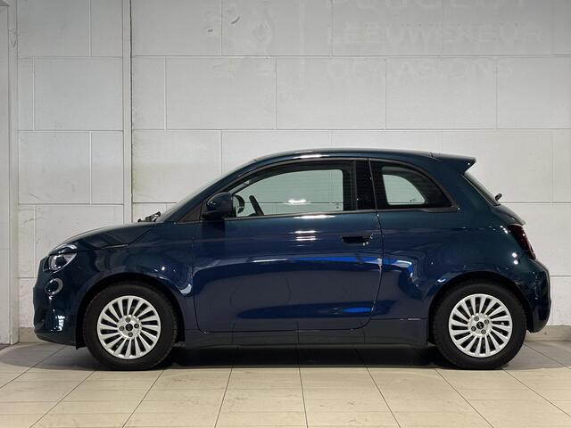 Fiat E-500 Urban 42kWh EV 118pk AUTOMAAT | PARELMOERLAK! | CAMERA | STOELVERW. | KEYLESS ENTRY | APPLE CARPLAY/ANDROID AUTO | DODEHOEKBEW.