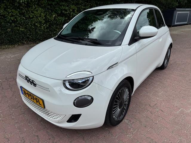 Fiat E-500 3+1 ICON 42KWH 118PK VIRTDASH/NAV/ACARPLAY