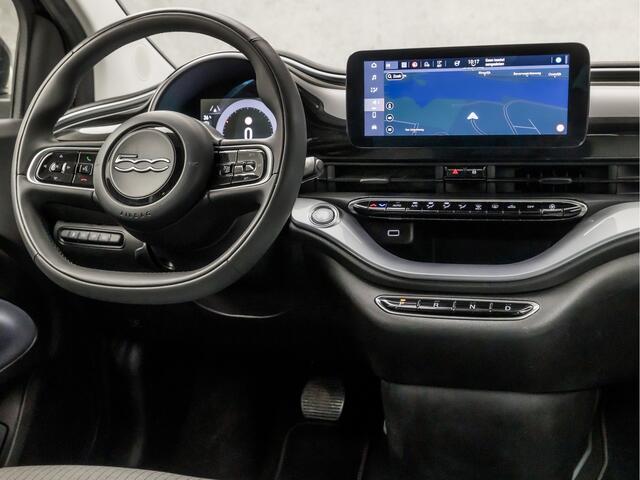 Fiat E-500 C Icon 42 kWh (APPLE CARPLAY, GROOT NAVI, CLIMATE, LED, LM VELGEN, CRUISE CONTROL, NIEUWSTAAT)