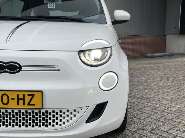 Fiat E-500 Icon 42 kWh | Navi | LED | Carplay | Comfort | PDC | 17"