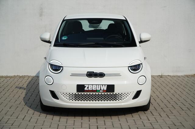 Fiat E-500 Icon 42KWH | LED | Navi | Carplay | Comfort | BTW | 16"