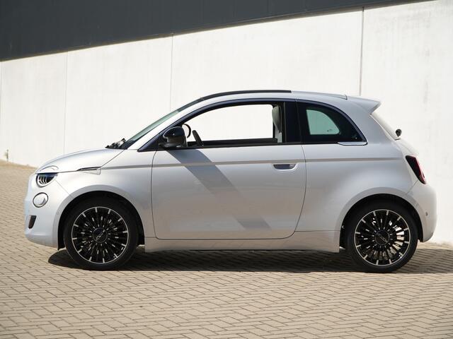 Fiat E-500 Icon 42 kWh | Pano | Style | Camera | Comfort | Carplay | 17"