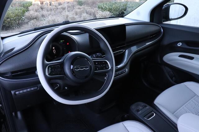 Fiat E-500 La Prima by Bocelli 42 kWh | Pano | JBL | Winter | Camera | 17"