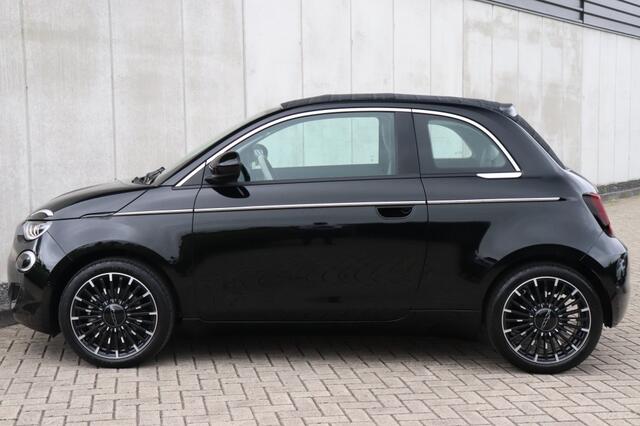 Fiat E-500 Cabrio La Prima by Bocelli 42 kWh | JBL | Winter | Camera | 17"