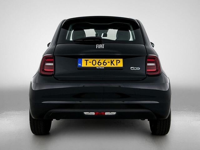 Fiat E-500 42 kWh | Apple Carplay & Android Auto | Cruise control | Bluetooth |