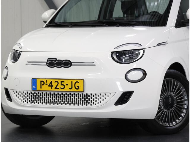 Fiat E-500 Icon 42 kWh 118PK | 2de Eigenaar | AppleCarplay/AndroidAuto | Climate Control | Navigatie | Cruise Control | Keyless | LED | Isofix | Parkeersensoren | DAB Radio |