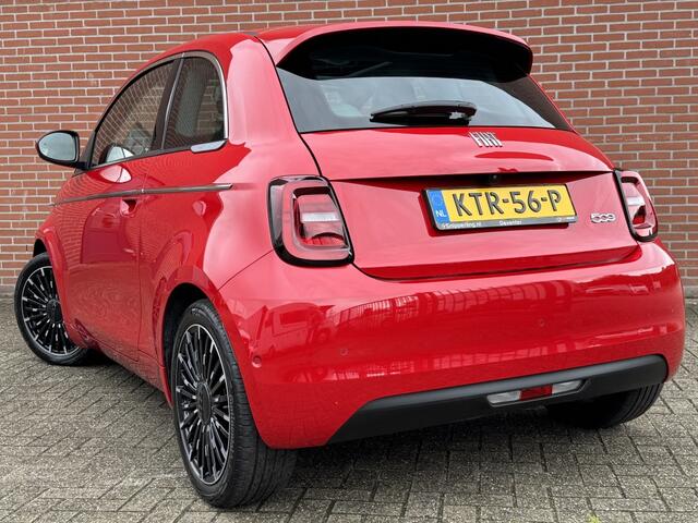 Fiat E-500 La Prima 42 kWh JBLPANO ADAPT-CRUISE STOELVW CARPLAY LED NAV