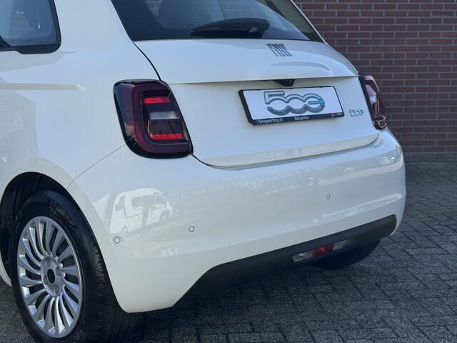 Fiat E-500 42 kWh CARPLAY CRUISE STOELVW PDC CAMERA DAB