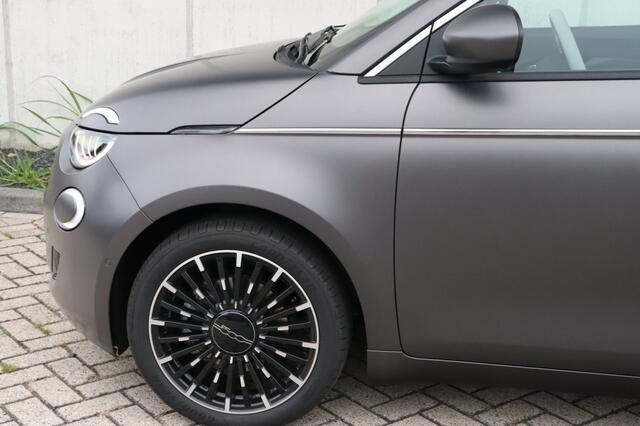 Fiat E-500 C La Prima 42 kWh | "Matt Grijs" | Technology | Winter | Camera | 17"