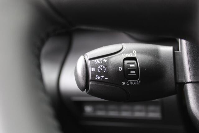Fiat E-Doblo 136 L1 50 kWh | 8" Navi scherm | PDC | Reservewiel | Cruise | Schuifdeur rechts |