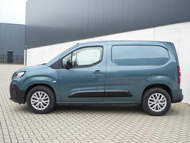 Fiat E-Doblo 136 L1 50 kWh | 3 zits | Betimmering