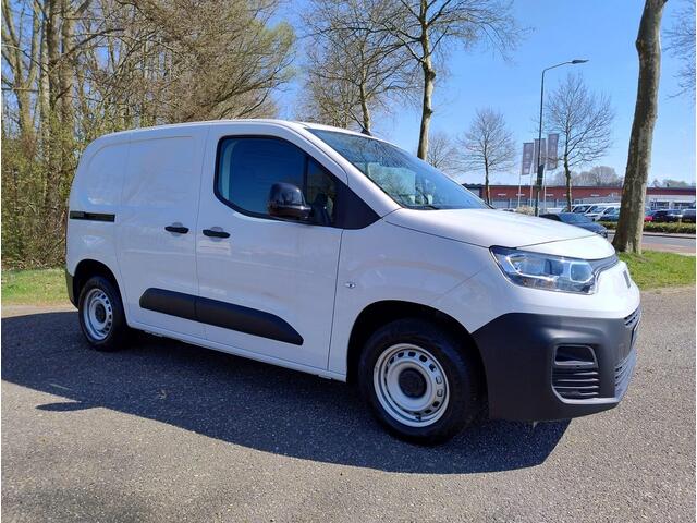 Fiat E-Doblo L1 50 kWh 136pk | ACTIE OP = OP | 343 km WLTP | Houten afwerking laadruimte | Multimedia | Apple Carplay | Android Auto | Parkeersensoren achter | Trekhaak voorbereiding | Reservewiel | van ¤30.259 voor ¤27.500 ex. BTW
