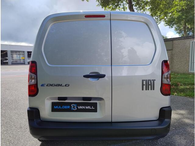 Fiat E-Doblo L1 50 kWh 136pk AUTOMAAT | Warmtepomp | Comfortstoelen | Stoelverwarming | Stuurverwarming | Verwarmbare voorruit | Houten afwerking laadruimte | Multimedia | Apple Carplay | Android Auto | Parkeersensoren achter | Climate control | Elektrisch inklapbare 