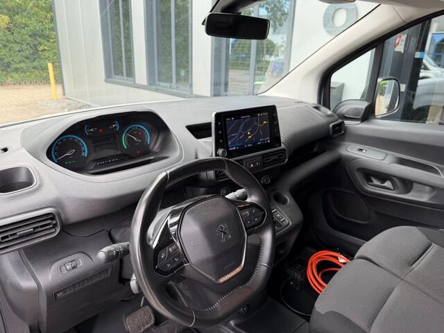 Fiat E-Doblo 57KWh L2 Lang 3-pers, Navi, PDC, Cruisecntrl, TOPSTAAT! fiat