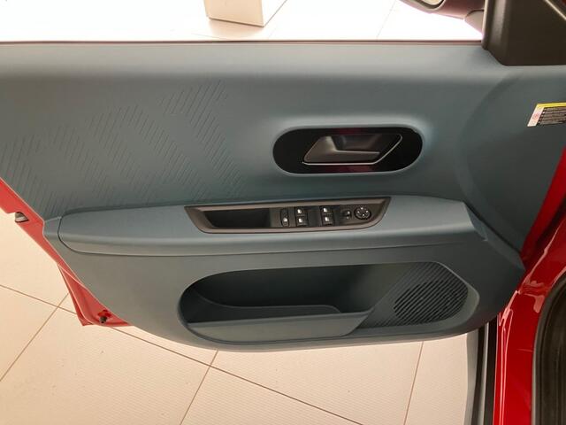 Fiat Grande Panda Electric 44 kW Red