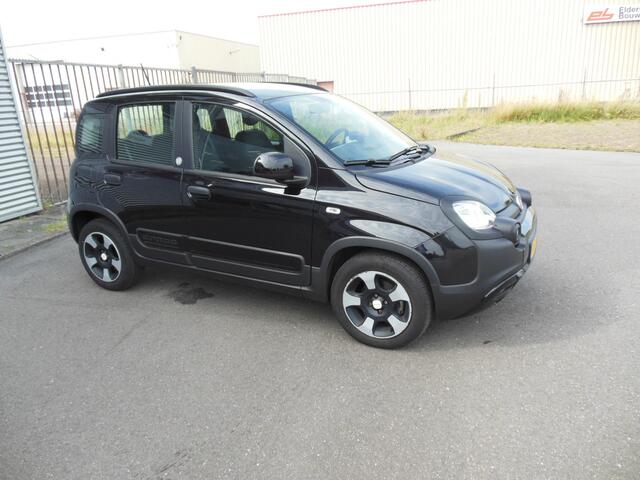 Fiat PANDA 1.0 Hybrid Launch Edition Staat in Hoogeveen