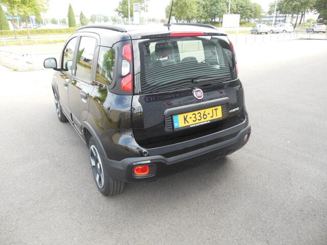 Fiat PANDA 1.0 Hybrid Launch Edition Staat in Hoogeveen