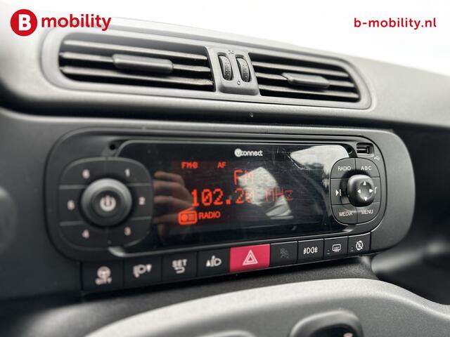 Fiat PANDA 1.2 City Cross Connected By Wind 5-Zitplaatsen | Bluetooth telefoon | PDC | Uniek!