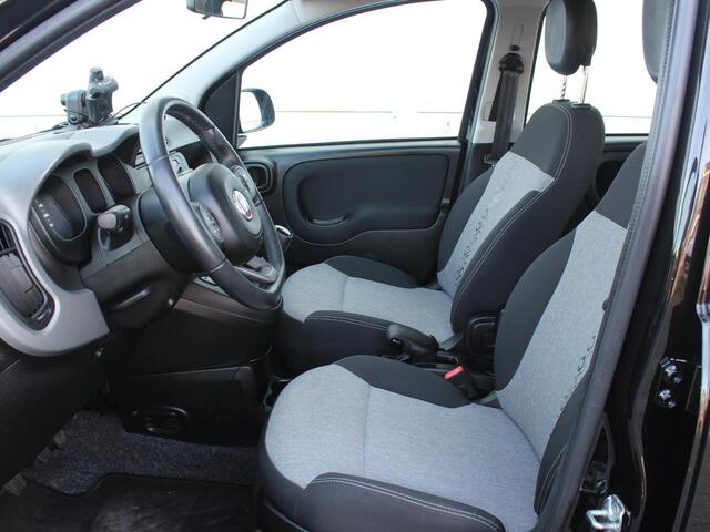 Fiat PANDA 0.9 TwinAir Lounge / Airco / Bluetooth / Trekhaak (800 KG) / Radio-/USB / 5 Persoons /
